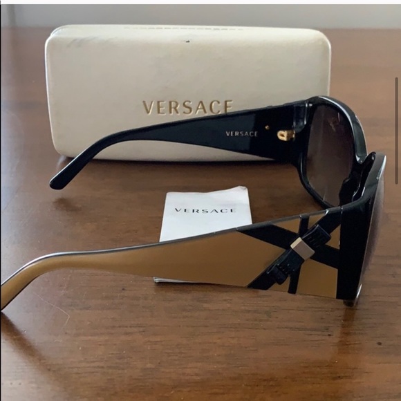 Versace tied with a bow sunglasses - Picture 3 of 8